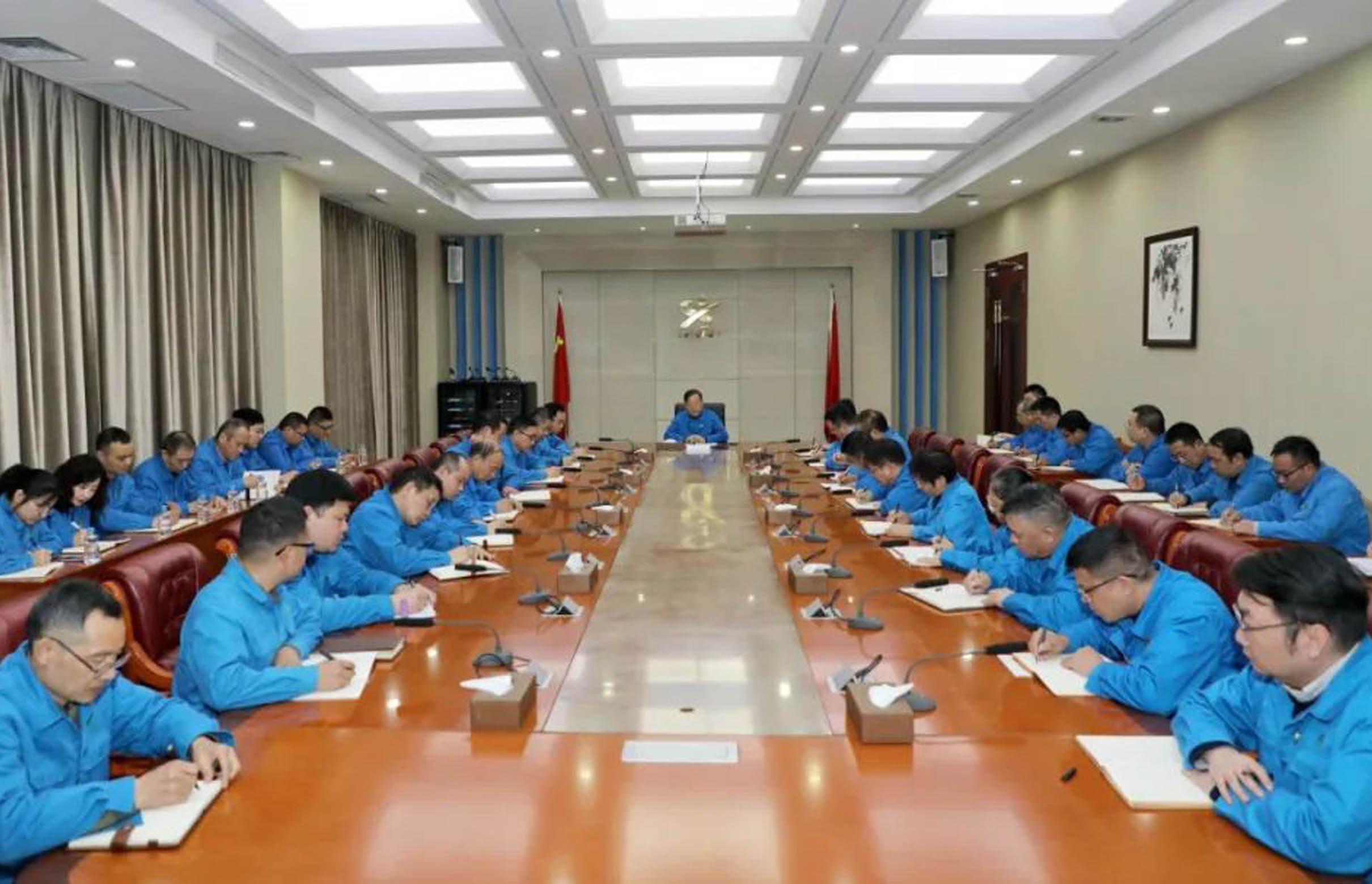 学习民营企业座谈会精神——宝威体育（中国）官方网站集团：发挥装备能力强、制造能力强、创新能力强的优势，坚守主业、做强实业。